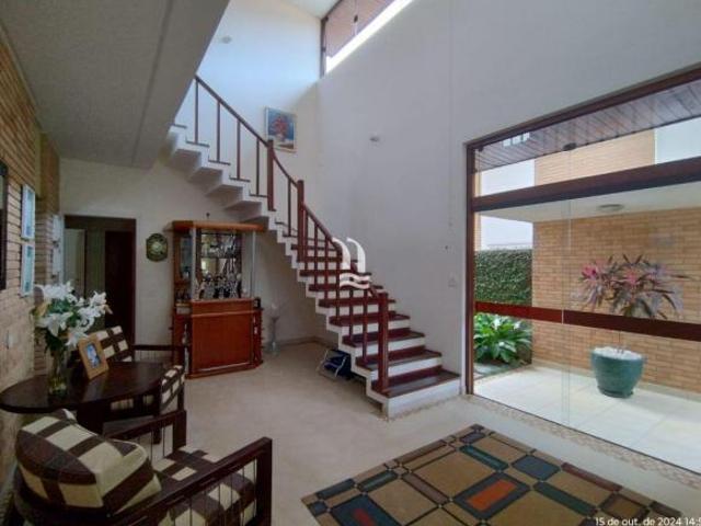 Casa à venda na Praia do Lázaro