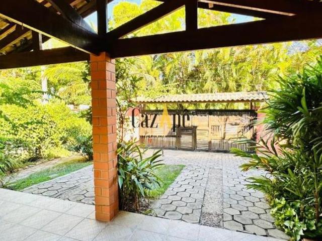 Casa a venda na praia de Pauba a 50 metros da Areia, 300 m² de área construída e 600 de terreno, pis