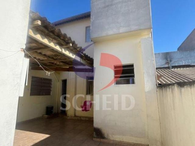 Casa á venda na região do Jordanópolis com 300m² de terrenoe e 207 m² de área construída