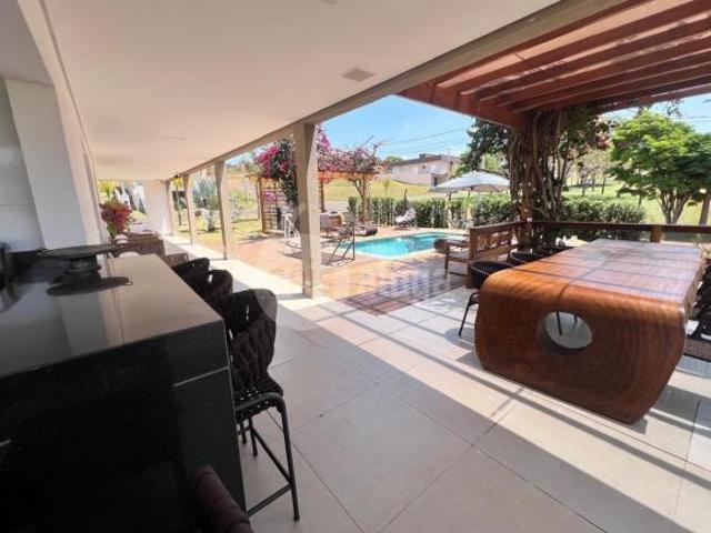Casa à Venda na Riviera de Santa Cristina II, Itaí – 3 Dorms, 270m²