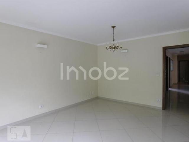 Casa à venda na Rua Caminha de Amorim, 637 Vila Madalena São Paulo SP