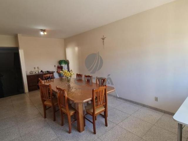 Casa à venda na Vila do Japi / Jardim Paulista Jundiaí SP