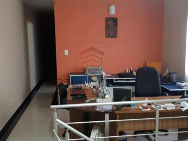 Casa a venda na Vila Ema com quintal, 2 vagas de garagem