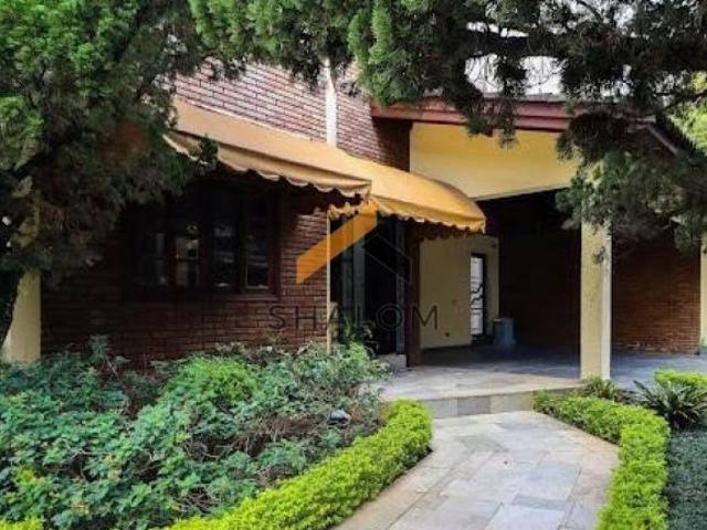 Casa à venda na Vila Inah Terreno amplo, lazer completo e edícula