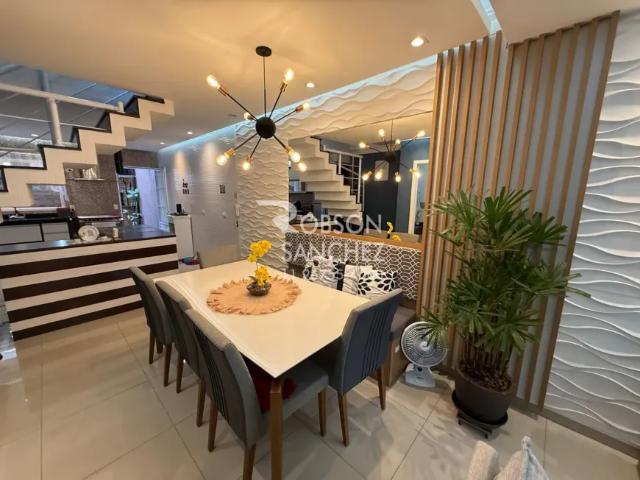 Casa a venda na Vila Isa com 3 quartos, 3 suítes, 2 vagas, 120m², quintal, cozinha americana!