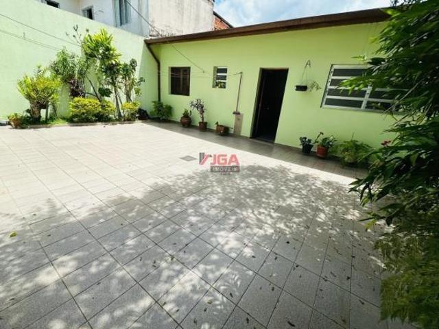 Casa a Venda na Vila Isa, próximo ao Campo Grande e jardim marajoara