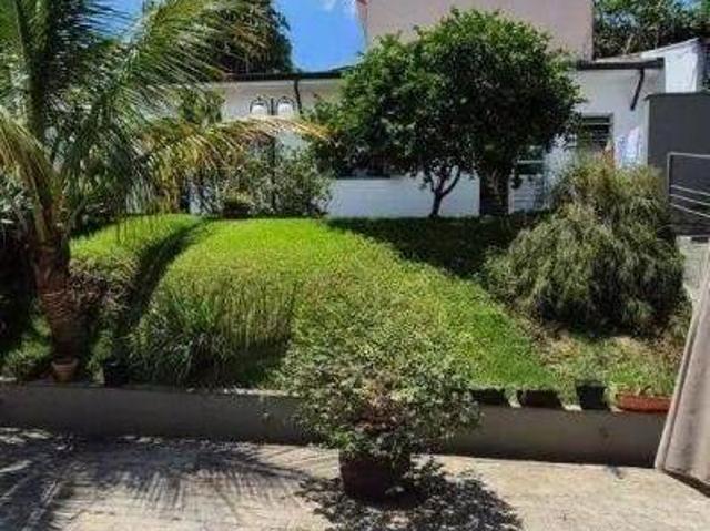 Casa à venda na Vila Leopoldina São Paulo SP com 3 dormitórios, 1 suíte, 6 vagas de garagem e 229m²