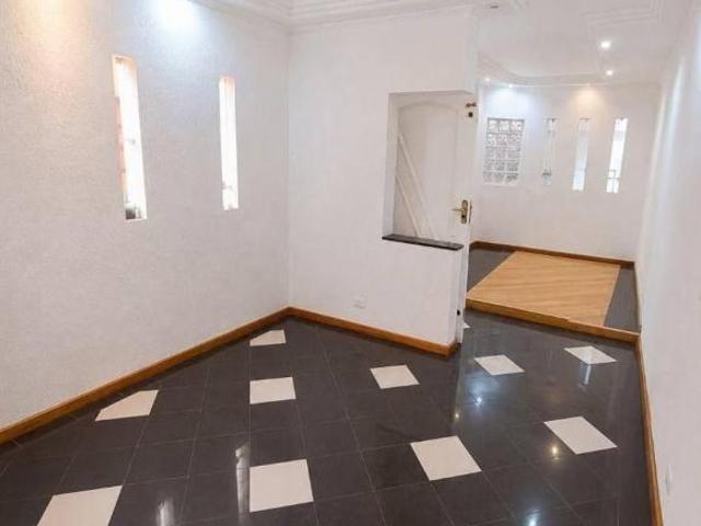 Casa à venda na Vila Leopoldina São Paulo SP com 3 suítes, 3 vagas de garagem e terreno de 135m²