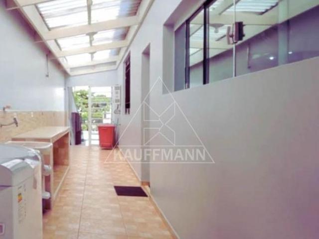 Casa à Venda na Vila Madalena 2 Suítes 8 Vagas 320m² de Área Construída