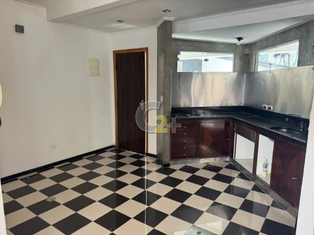 Casa à venda na Vila Madalena com 2 suites e 2 vagas
