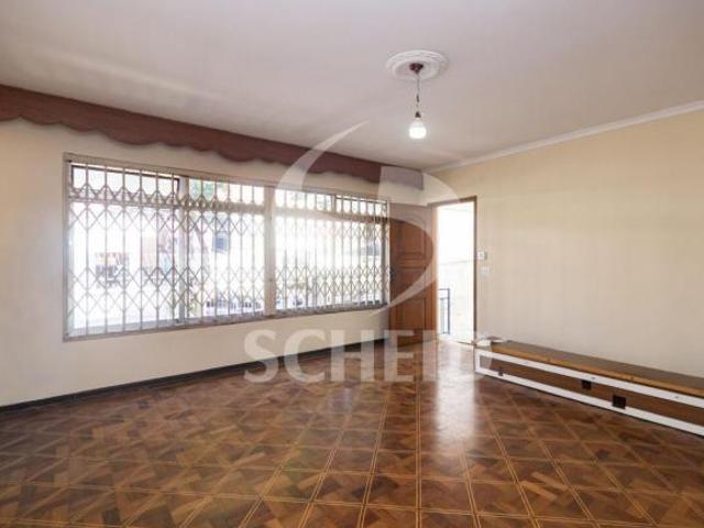 Casa á Venda na Vila Mariana com 210m², 6 quartos sendo 2 suítes, 6 vagas