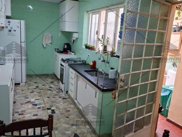 Casa à venda na Vila Mariana, São Paulo SP com 5 quartos, 1 suíte, 2 salas, 3 banheiros e 1 vaga de