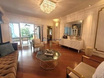 Casa a venda na Vila Nova Caledônia 4 suítes, reformado 15 minutos do Aeroporto de Congonhas