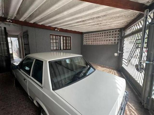 Casa à Venda na Vila Santa Maria 3 Quartos, Quintal e 2 Vagas