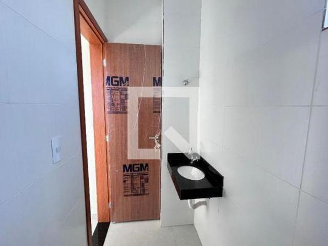 Casa à Venda Nacional, 2 Quartos, 73 m² Contagem