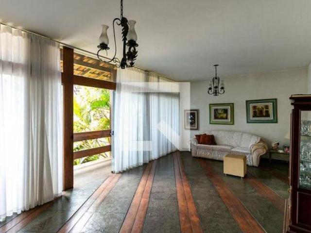 Casa à Venda São Bento, 4 Quartos, 450 m2