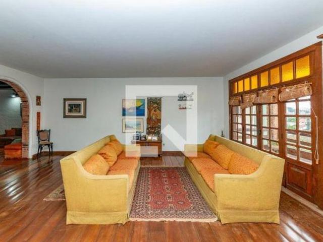 Casa à Venda São Bento, 4 Quartos, 450 m² Belo Horizonte