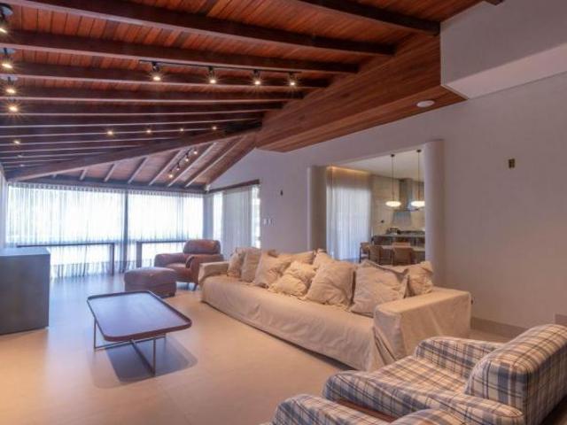 Casa à Venda São Bento, 5 Quartos, 758 m2