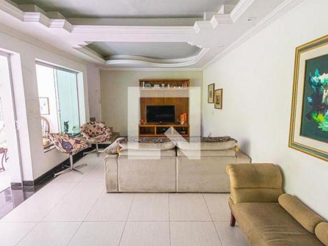 Casa à Venda São João Batista, 2 Quartos, 228 m² Belo Horizonte