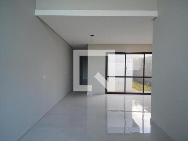 Casa à Venda São Jorge, 2 Quartos, 104 m² Novo Hamburgo