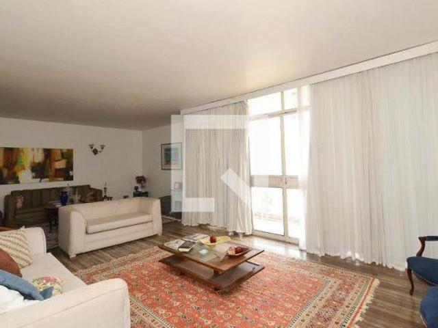 Casa à Venda São Lucas, 4 Quartos, 350 m² Belo Horizonte