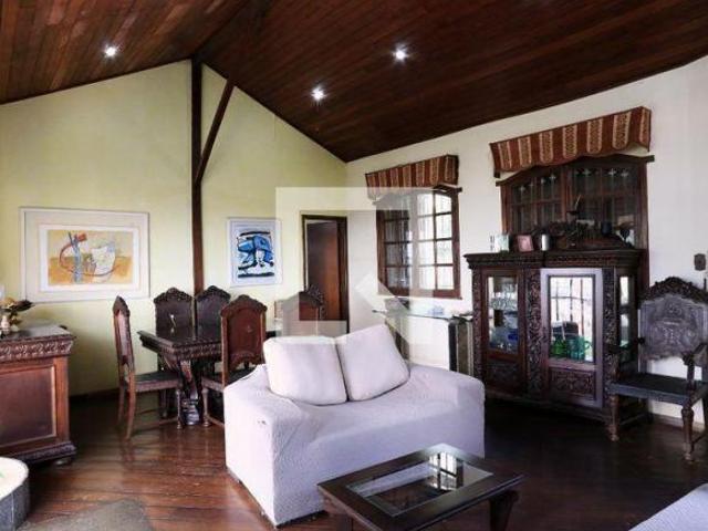 Casa à Venda São Lucas, 4 Quartos, 360 m² Belo Horizonte