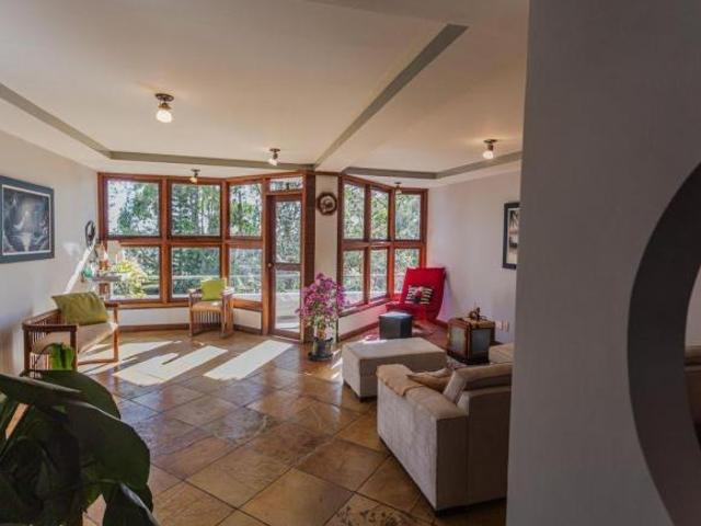 Casa à Venda São Lucas, 4 Quartos, 375 m2