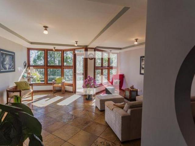 Casa à Venda São Lucas, 4 Quartos, 375 m² Belo Horizonte
