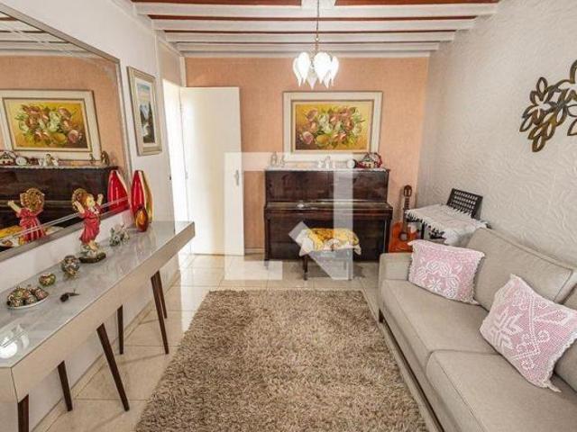 Casa à Venda São Luíz, 3 Quartos, 230 m2