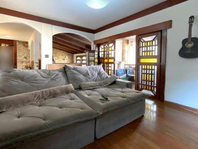 Casa à Venda São Luíz, 4 Quartos, 495 m2