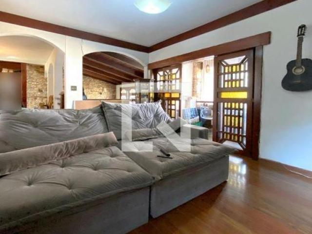 Casa à Venda São Luíz, 4 Quartos, 495 m² Belo Horizonte