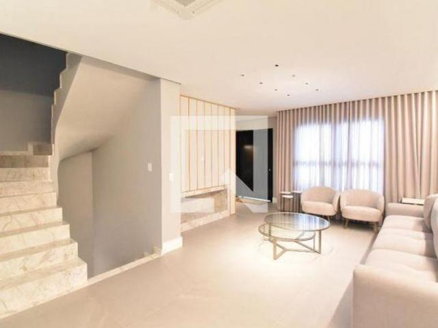 Casa à Venda São Lourenço, 3 Quartos, 266 m² Curitiba