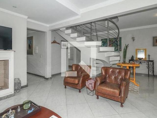 Casa à Venda São Sebastião, 3 Quartos, 240 m² Porto Alegre
