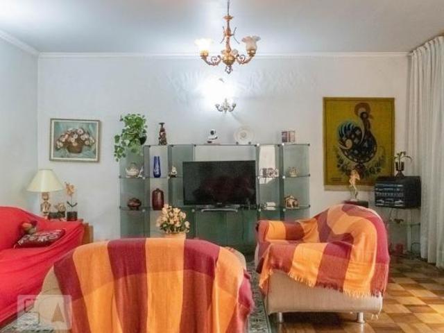 Casa à Venda Saúde, 3 Quartos, 220 m2
