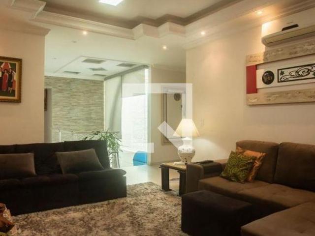 Casa à Venda Saúde, 3 Quartos, 330 m² São Paulo