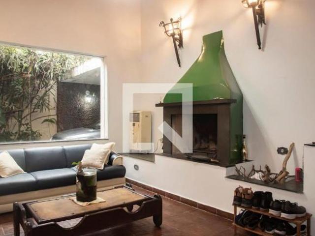 Casa à Venda Saúde, 5 Quartos, 320 m2