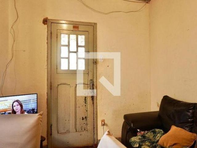 Casa à Venda Sagrada Família, 2 Quartos, 110 m² Belo Horizonte