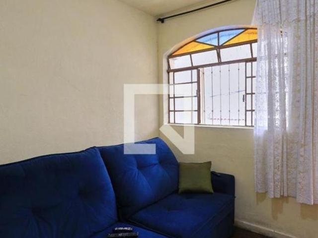 Casa à Venda Sagrada Família, 2 Quartos, 120 m² Belo Horizonte
