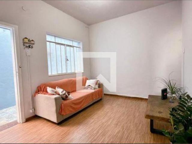 Casa à Venda Sagrada Família, 2 Quartos, 300 m² Belo Horizonte