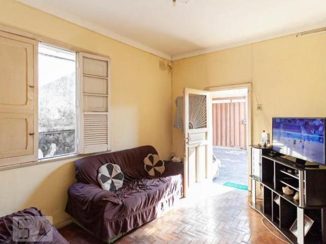 Casa à Venda Sagrada Família, 3 Quartos, 400 m2