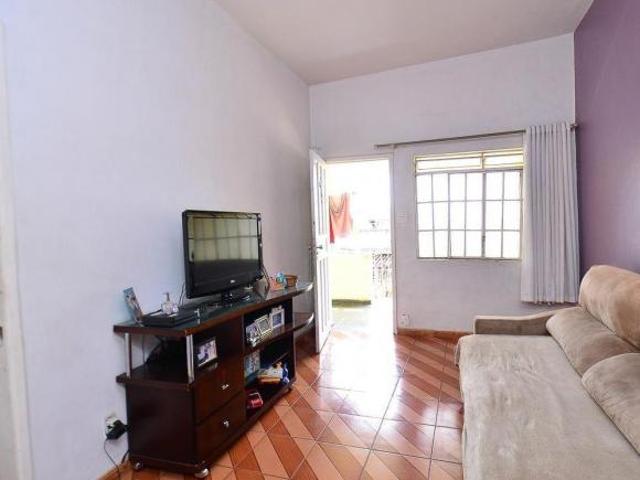 Casa à Venda Sagrada Família, 3 Quartos, 400 m2