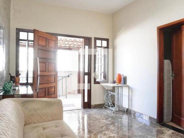 Casa à Venda Sagrada Família, 4 Quartos, 200 m² Belo Horizonte