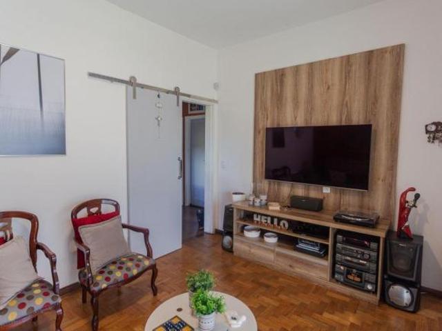 Casa à Venda Sagrada Família, 4 Quartos, 220 m2