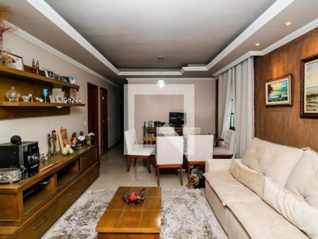 Casa à Venda Sagrada Família, 6 Quartos, 330 m2