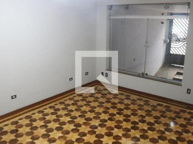 Casa à Venda Santo Antônio, 2 Quartos, 113 m² São Caetano do Sul