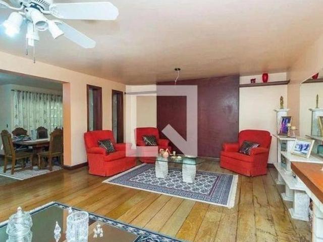 Casa à Venda Santo Antônio, 3 Quartos, 350 m² Porto Alegre