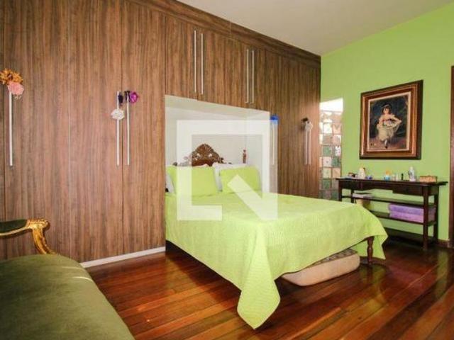 Casa à Venda Santo André, 3 Quartos, 314 m² Belo Horizonte