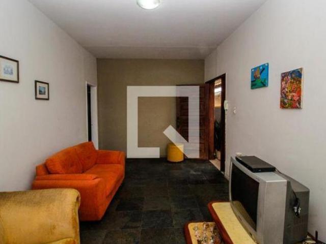 Casa à Venda Santo André, 4 Quartos, 320 m² Belo Horizonte