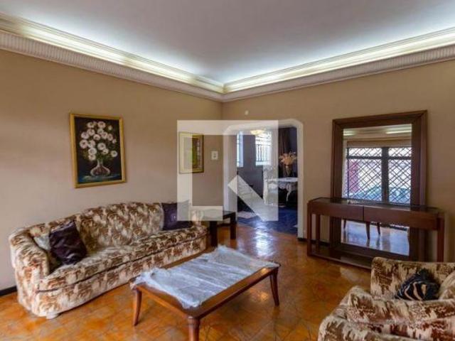 Casa à Venda Santo André, 5 Quartos, 500 m² Belo Horizonte