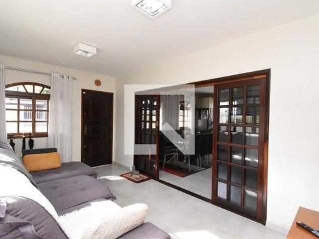 Casa à Venda Santo Inácio, 2 Quartos, 600 m² Curitiba